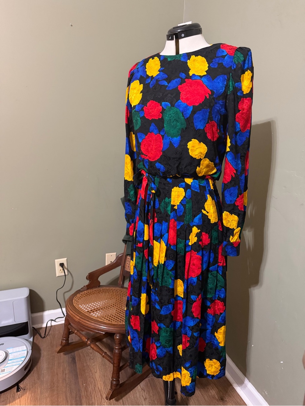 Vintage Adrianna Papell 100% Silk Floral Dress Bold Black Midi 80s 90s
